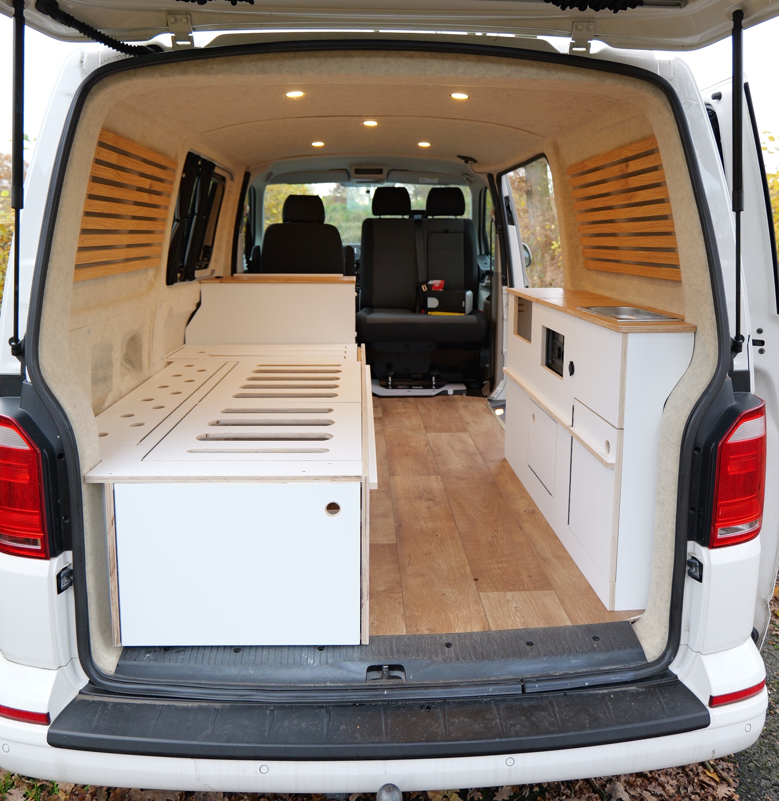 VW T6 Camper Innenausbau mit Modul-Ausbauplan